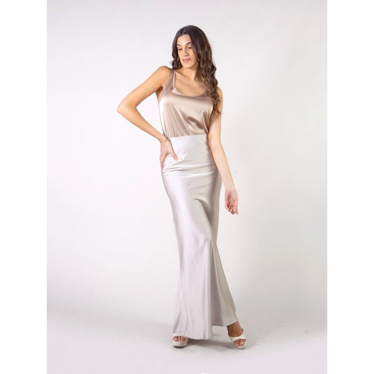 MICHELLE BELAU - ISADORA - FALDA LARGA ELEGANTE