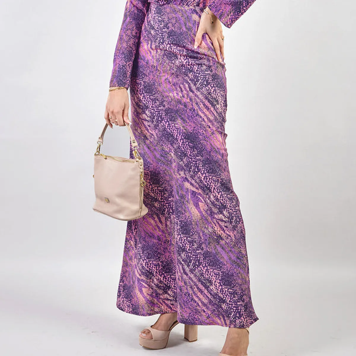 MICHELLE BELAU - BRUNA - FALDA LARGA