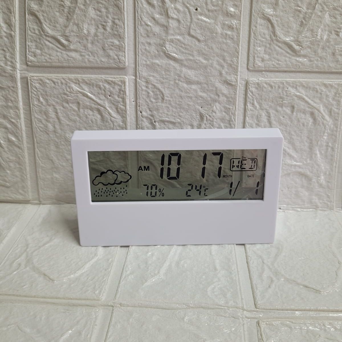 GENERICO - RELOJ DIGITAL CON ALARMA DE MESA BLANCO