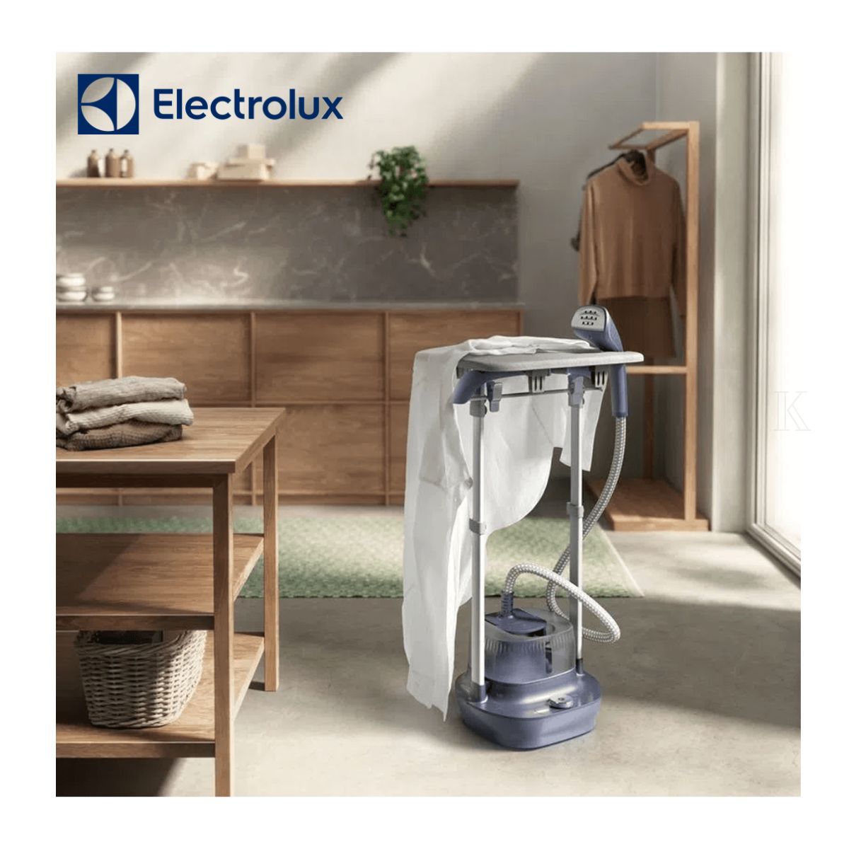 ELECTROLUX - PLANCHA VAPORIZADOR DE PRENDAS ELECTROLUX EGS20