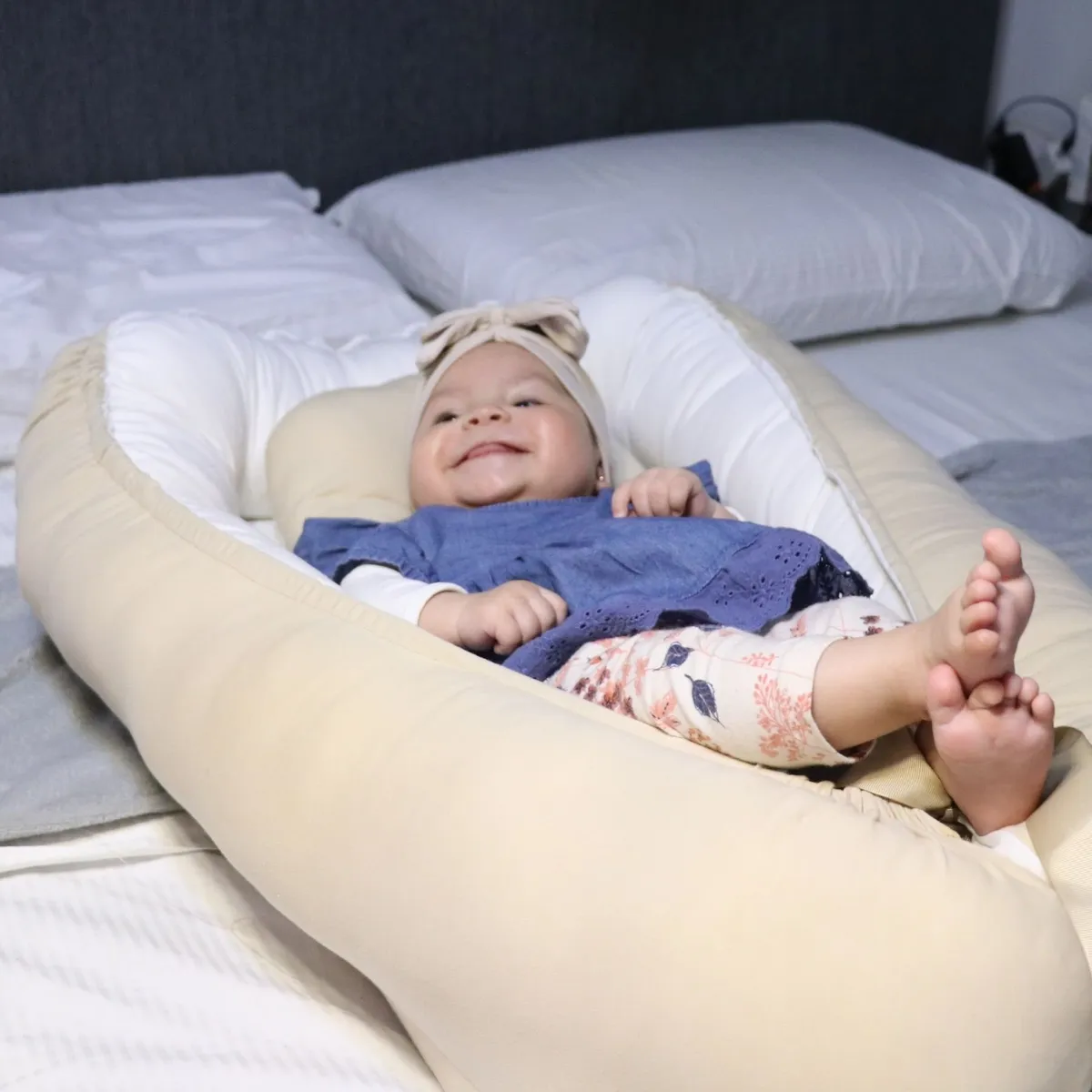 ACOLCHONADITOS - NIDO COLECHO ACOLCHONADITOS - BEIGE CON BLANCO