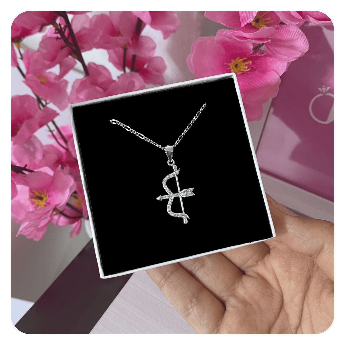 KARMY - Collar Mujer Flecha Arco Cupido Regalo Novia Joya Plata 925
