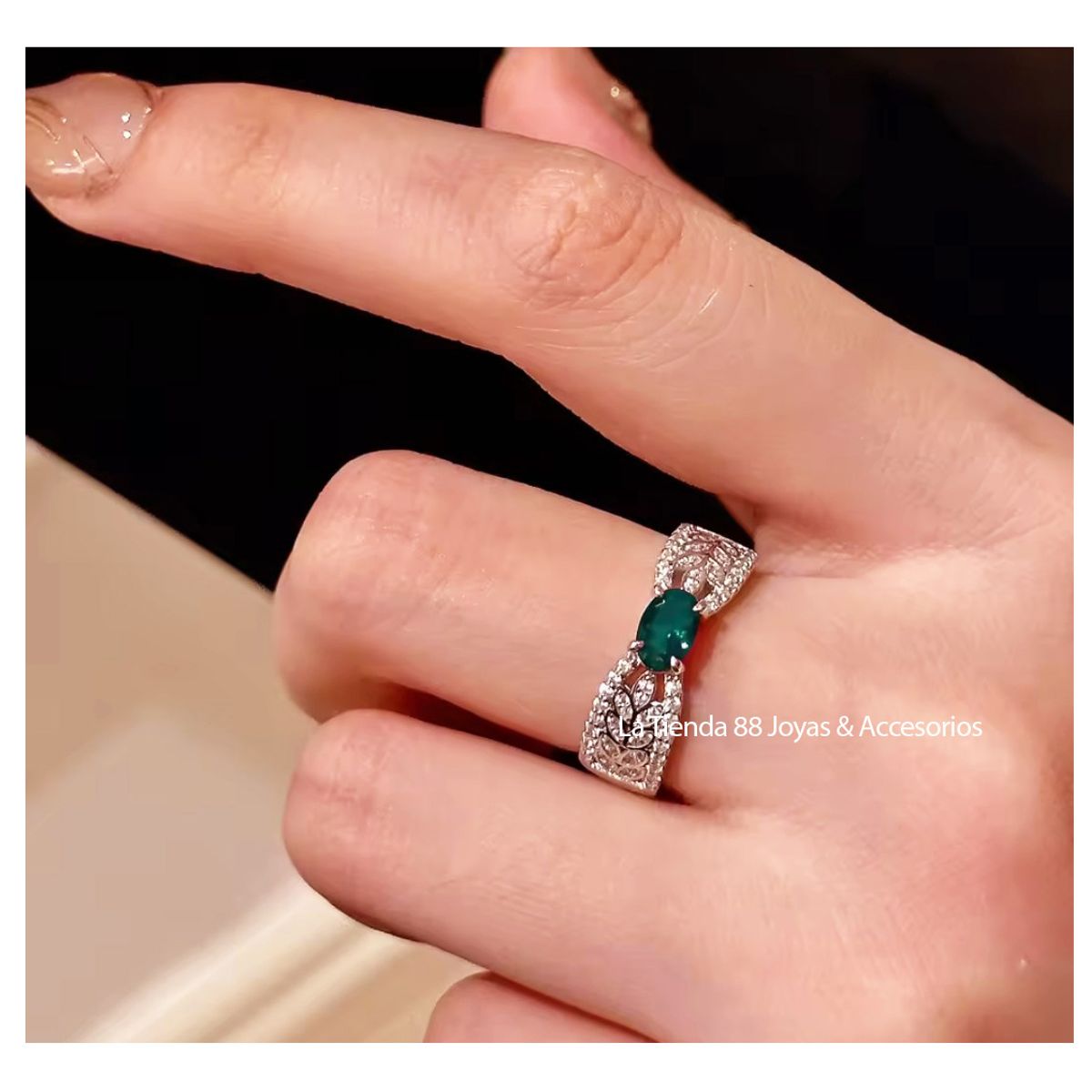 LA TIENDA 88 JOYAS Y ACCESORIOS - La Tienda 88 - Anillo De Luxe Cristales Mujer Bañado en Oro - Verde