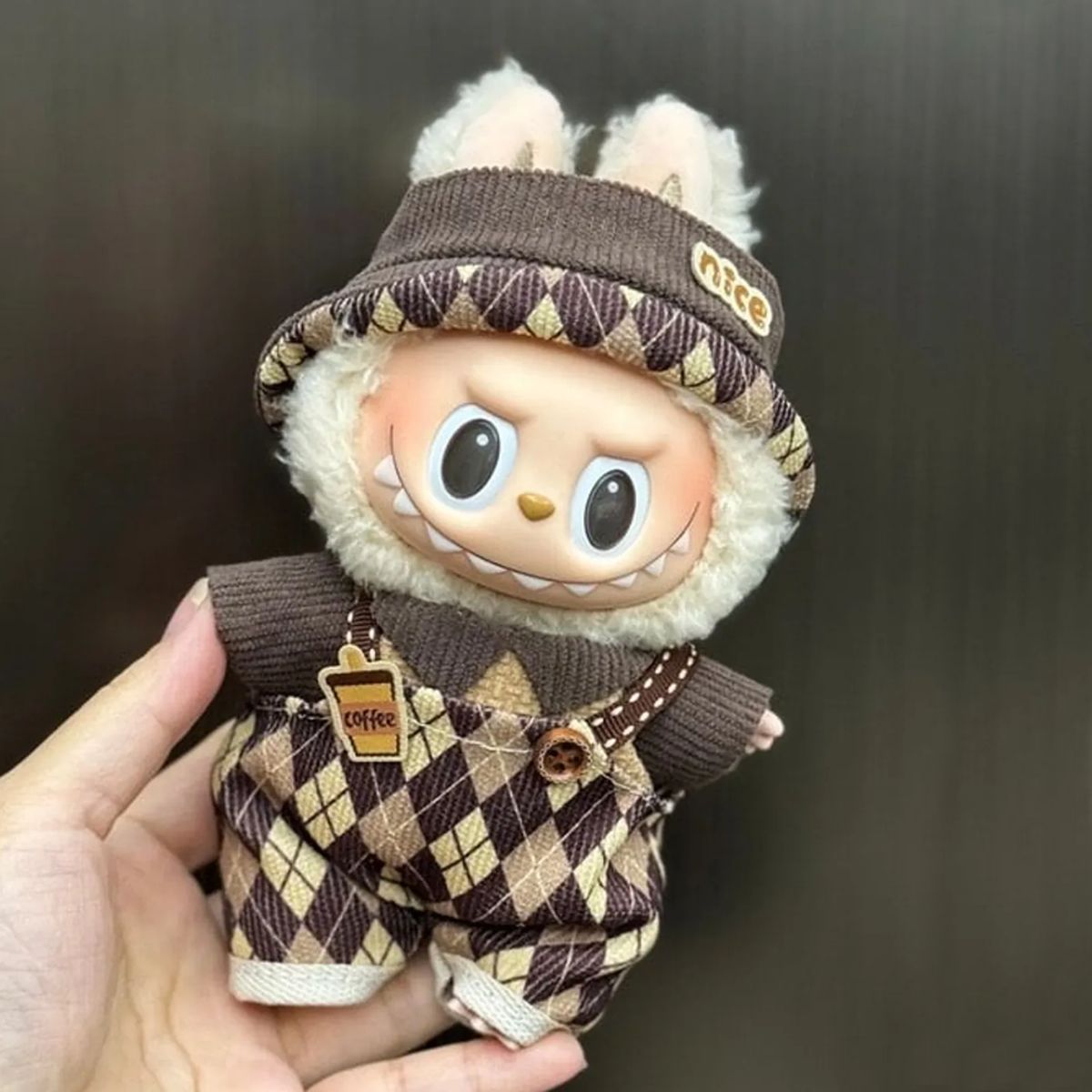 DISEÑO ORIGINAL - Ropa Labubu Conjunto Marron Nice