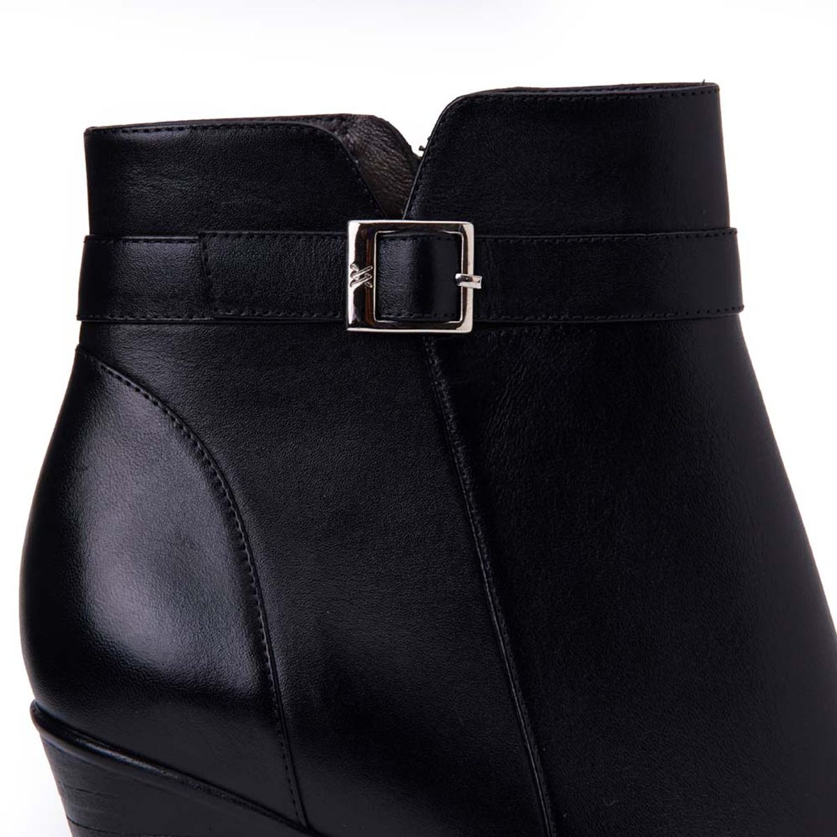 VIALE - Botín Jodhpur Casual DAYA-2511 Negro Viale Cuero