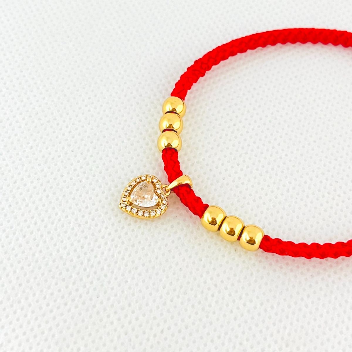 GENERICO - Pulsera de hilo rojo y acero corazón