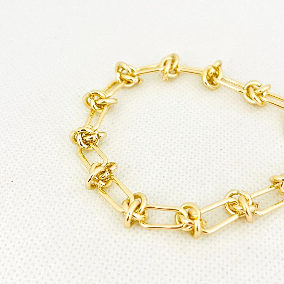 GENERICO - Pulsera de acero nudos