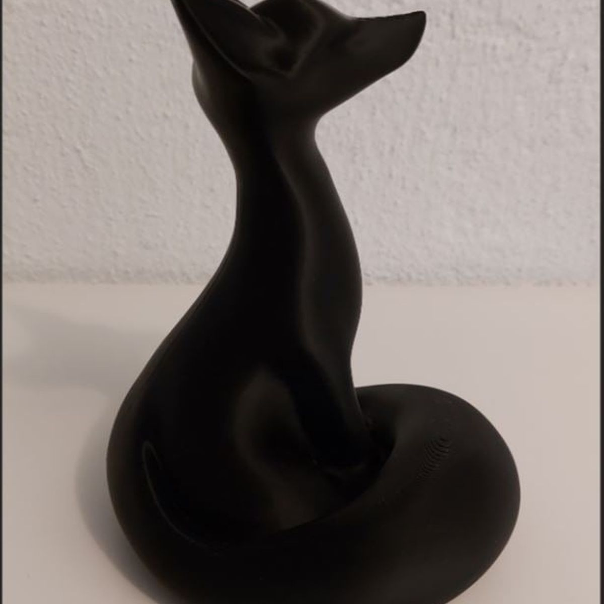 GENERICO - ADORNO EXCLUSIVO  ZORRO NEGRO 23cm x 16cm x 18cm