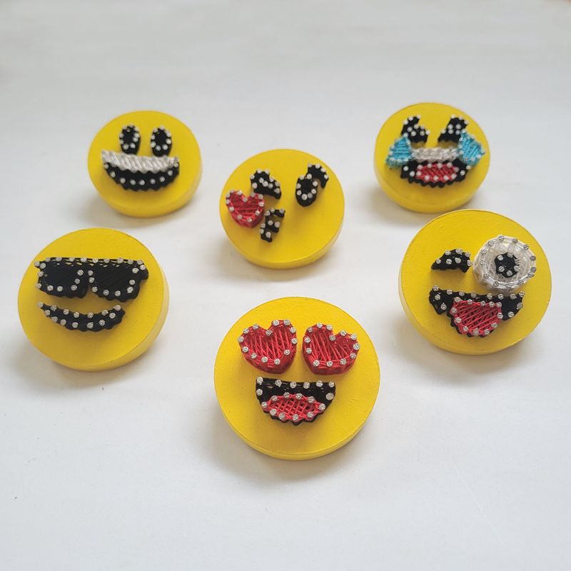 GENERICO - PACK DE 6 IMANES DECORATIVOS EMOJIS