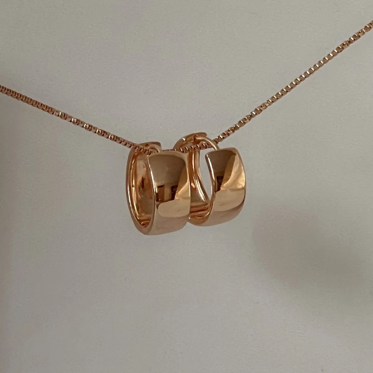 GENERICO - Aretes oro rosa - Naif Jewelry