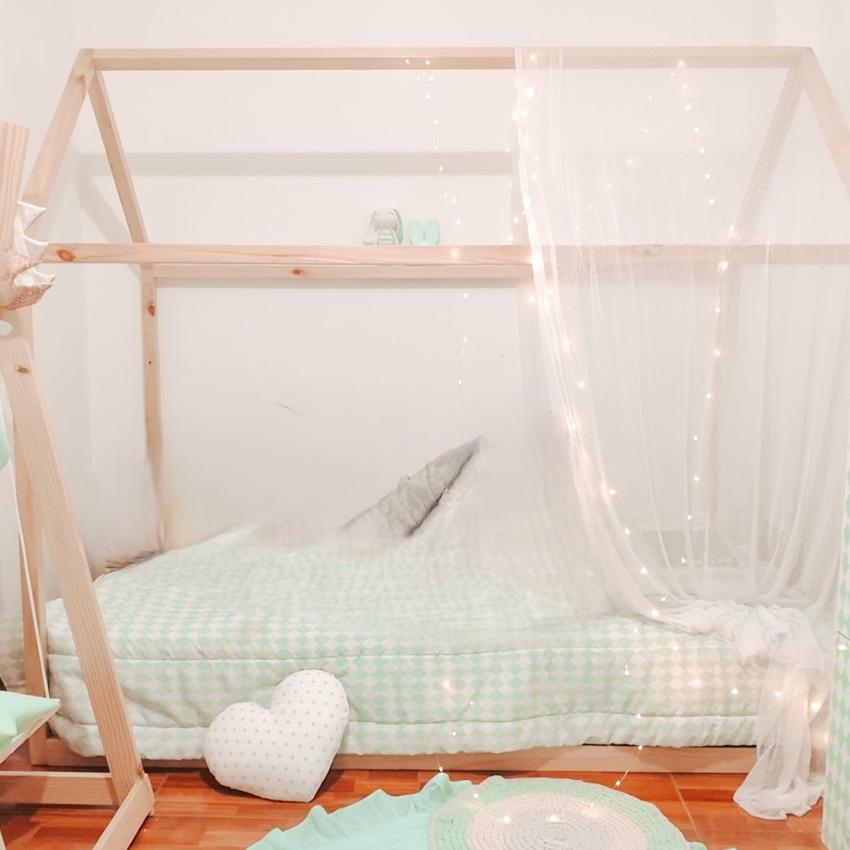 GENERICO - Cama Casita Montessori 1.5 Plazas