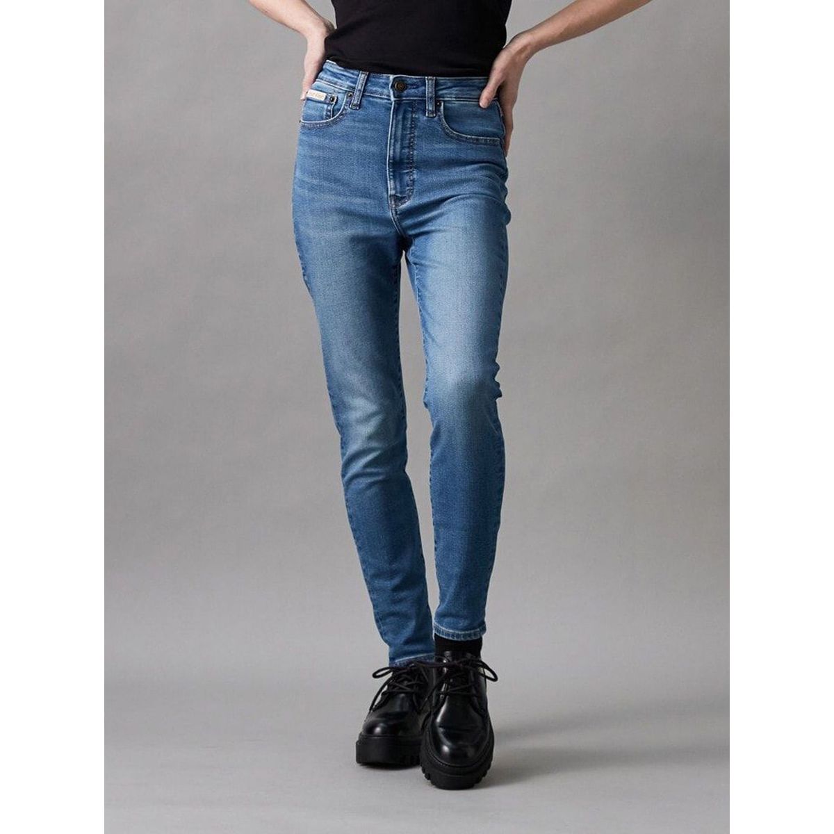 CALVIN KLEIN - CALVIN JEAN PARA MUJERES CK