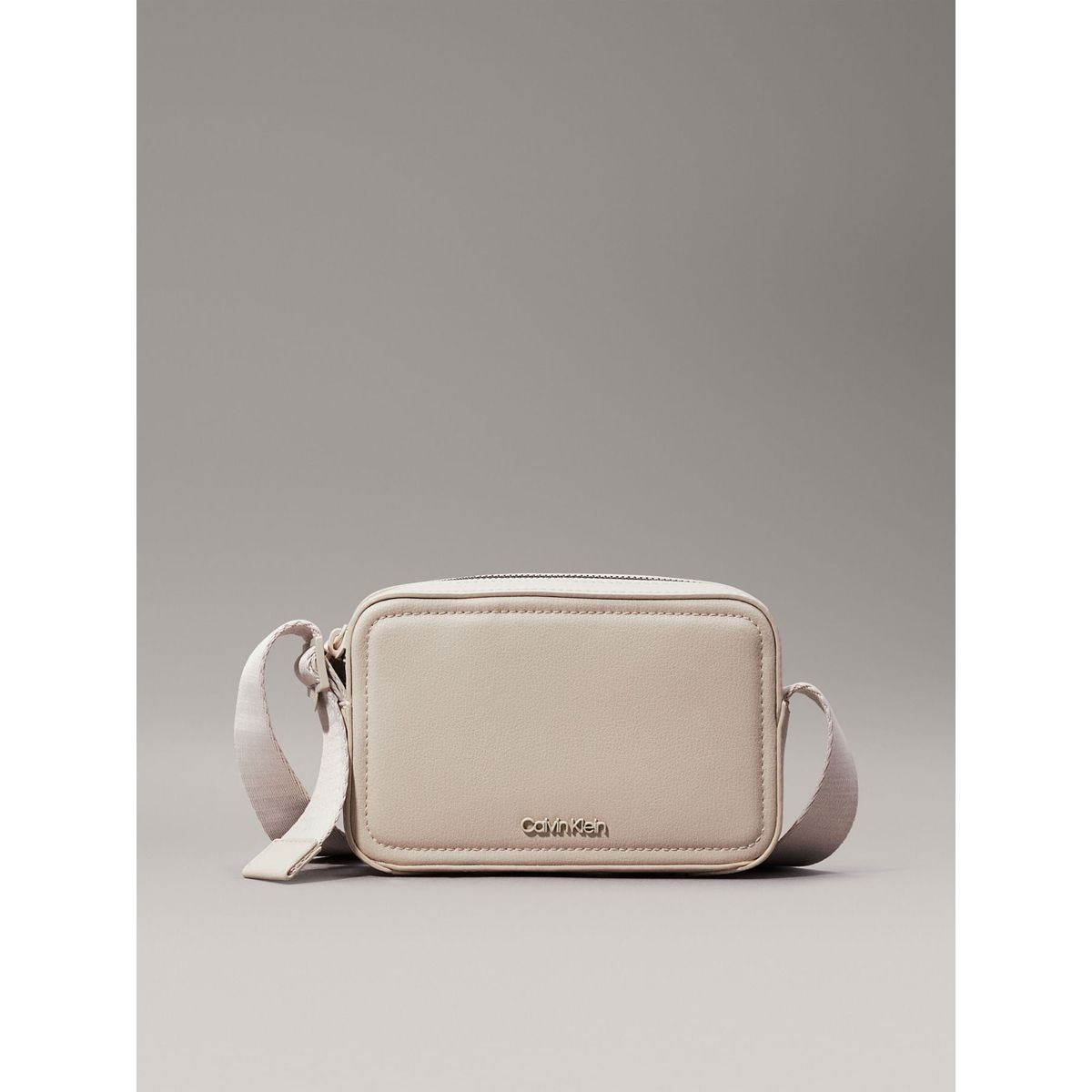 CALVIN KLEIN - MALETIN PARA HOMBRES CK