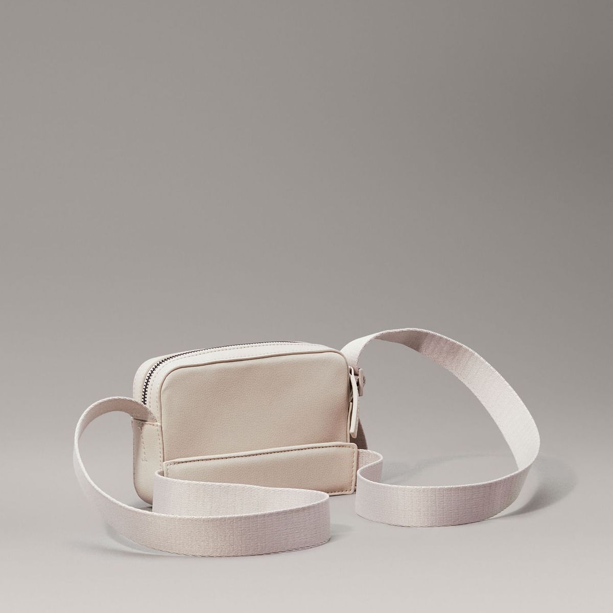 CALVIN KLEIN - MALETIN PARA HOMBRES CK