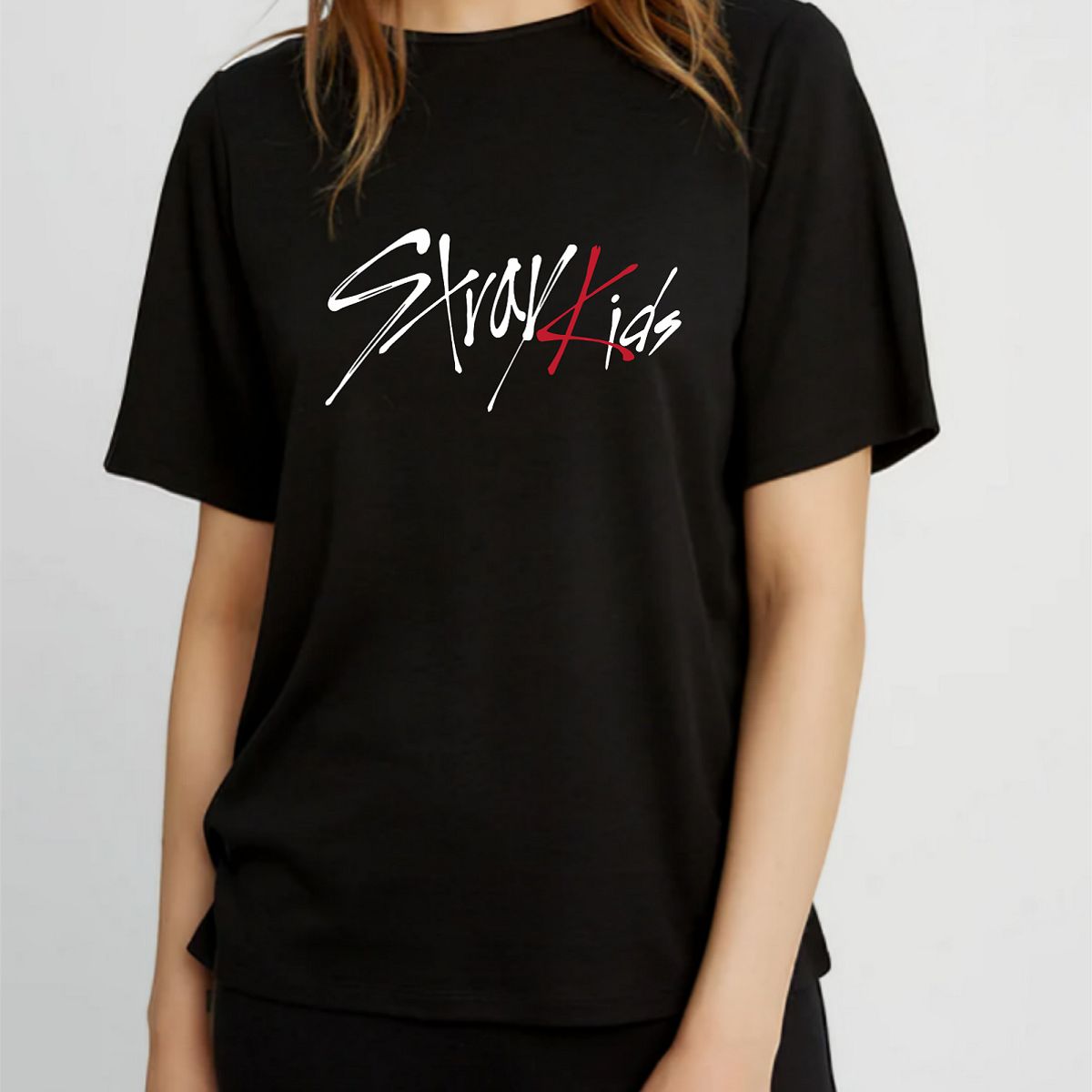 GENERICO - Polo Mujer STRAY KIDS - Negro