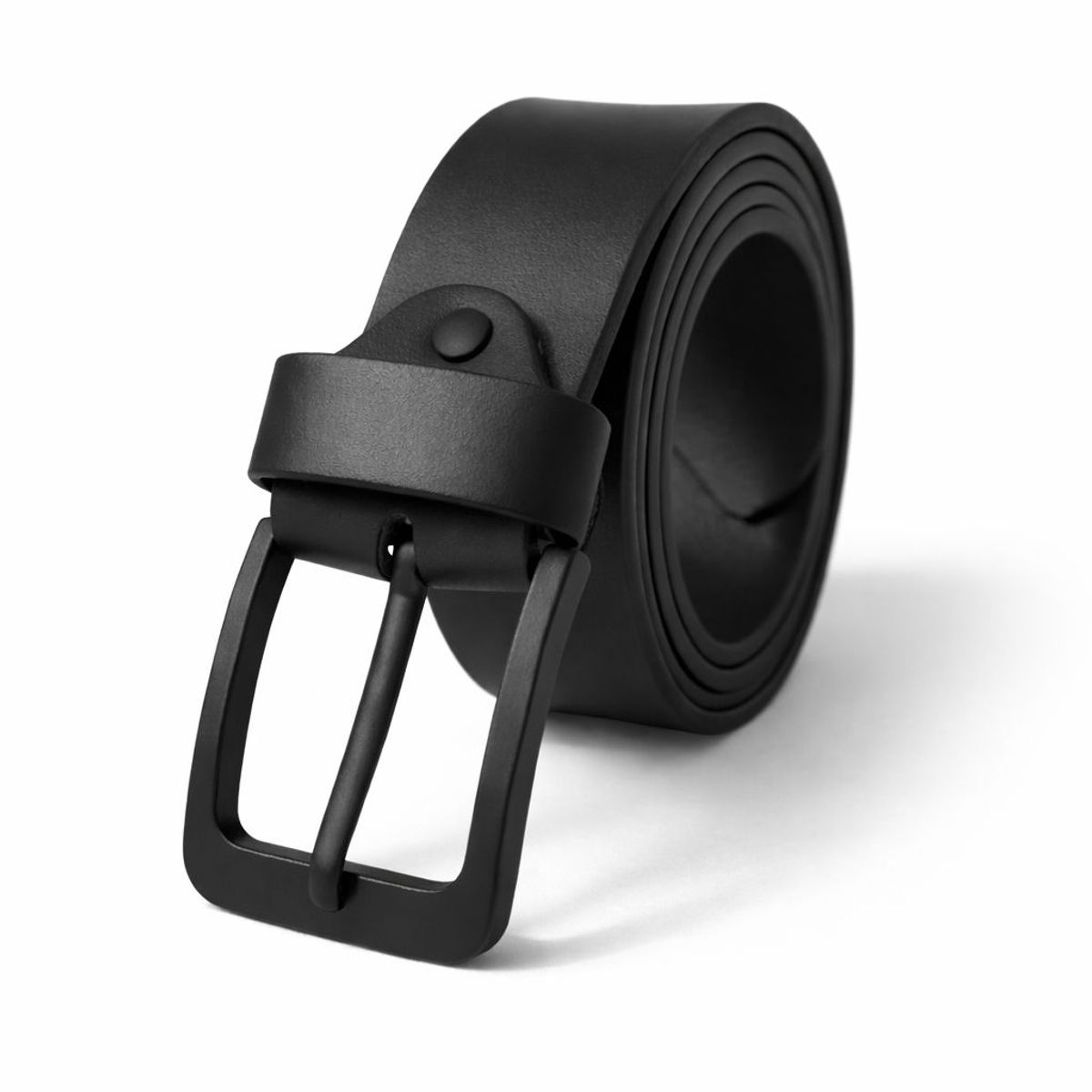 GENERICO - CORREA DE CUERO HEBILLA NEGRA