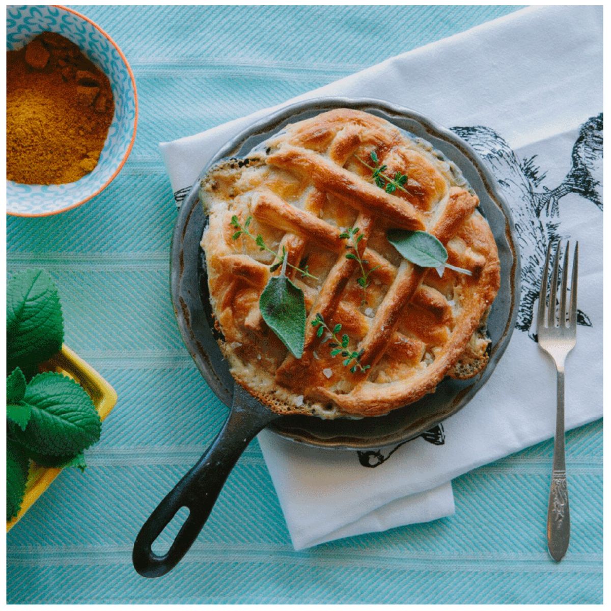 VICTORIA - SARTEN DE HIERRO FUNDIDO VICTORIA 16 CM (6") ESMALTADA