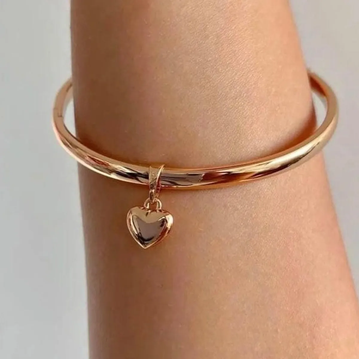 GENERICO - Set Corazon Aretes Collar y Pulsera Bañado en Oro 18k