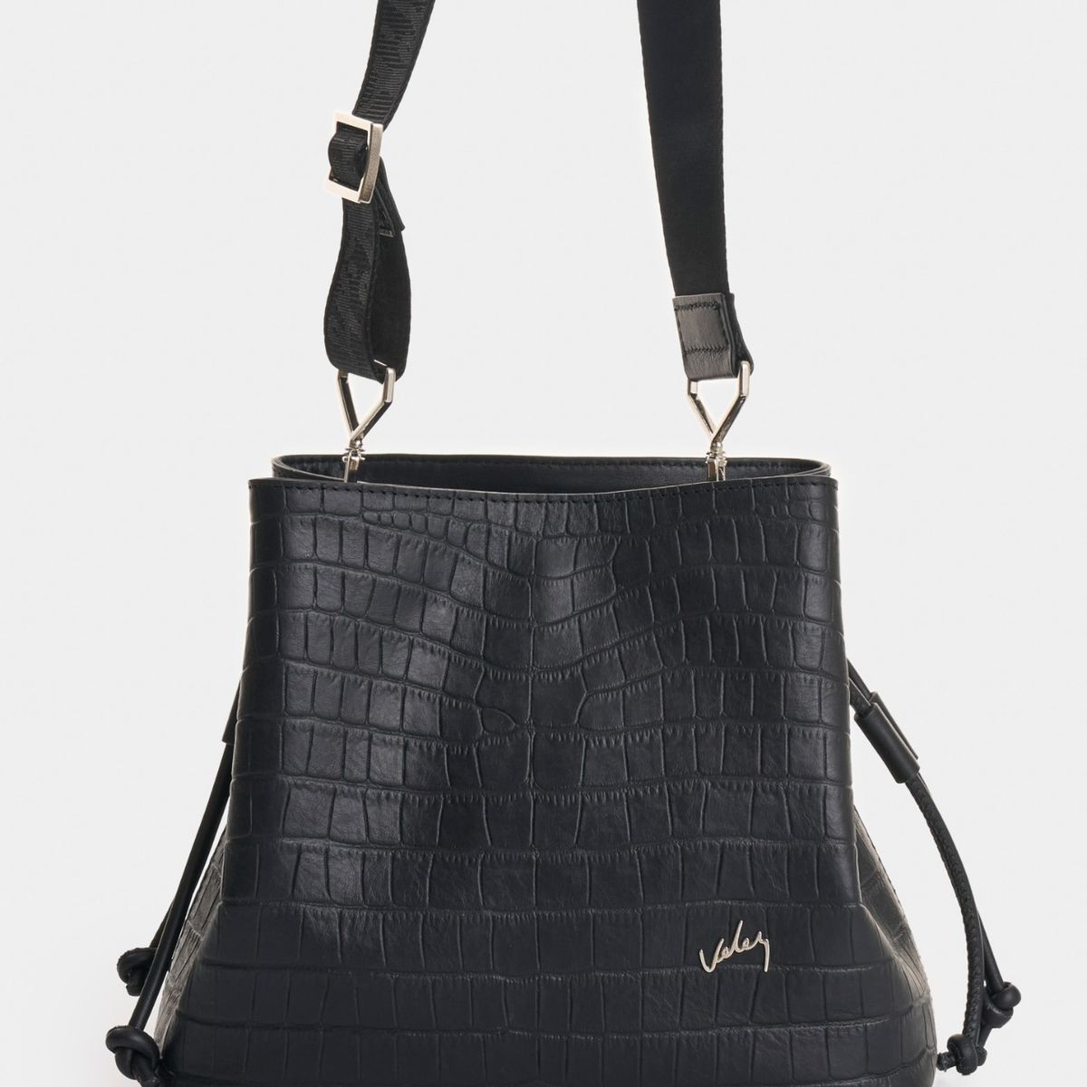 VELEZ - Vélez Bandolera Goji De Cuero Mujer Detalle Grabado Negro