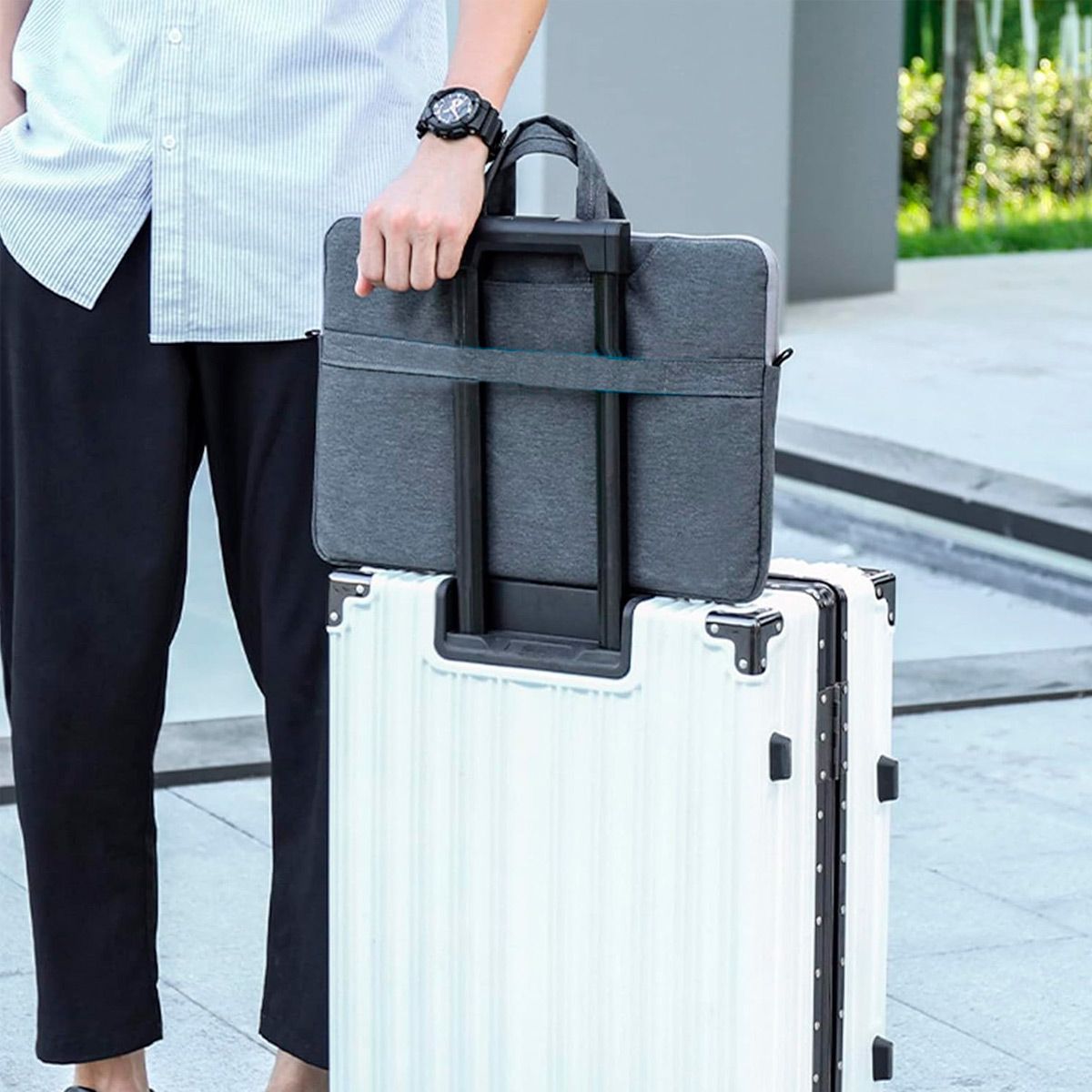 GENERICO - Funda Laptop Estilo Maletin 13 Pulgadas Forro Interior Felpa