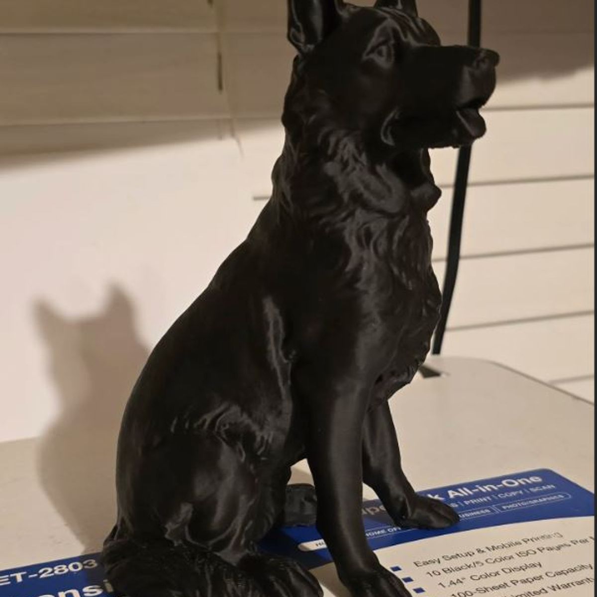 GENERICO - ADORNO EXCLUSIVO PASTOR ALEMAN NEGRO 23cm x 12cm x 14cm