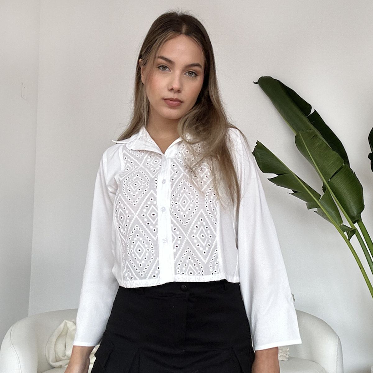 SOLARY - Blusa Blanca Bordada Ale