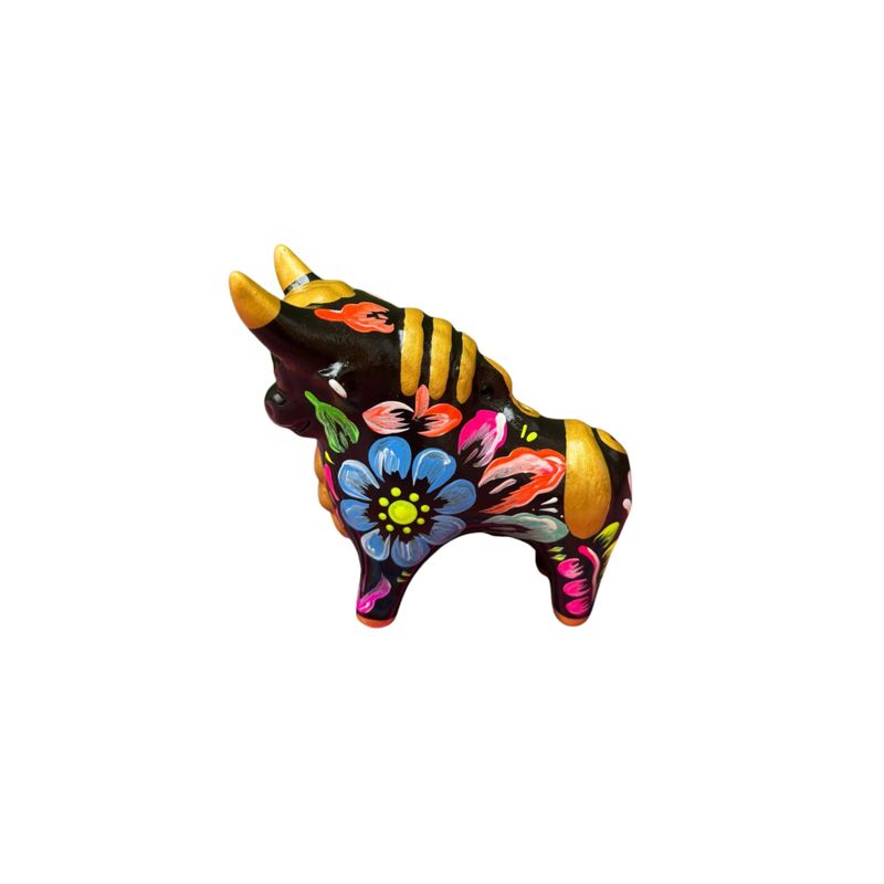 ACHALLAY ARTESANIA DE BARRO - Torito de Pucara 12 cm Negro