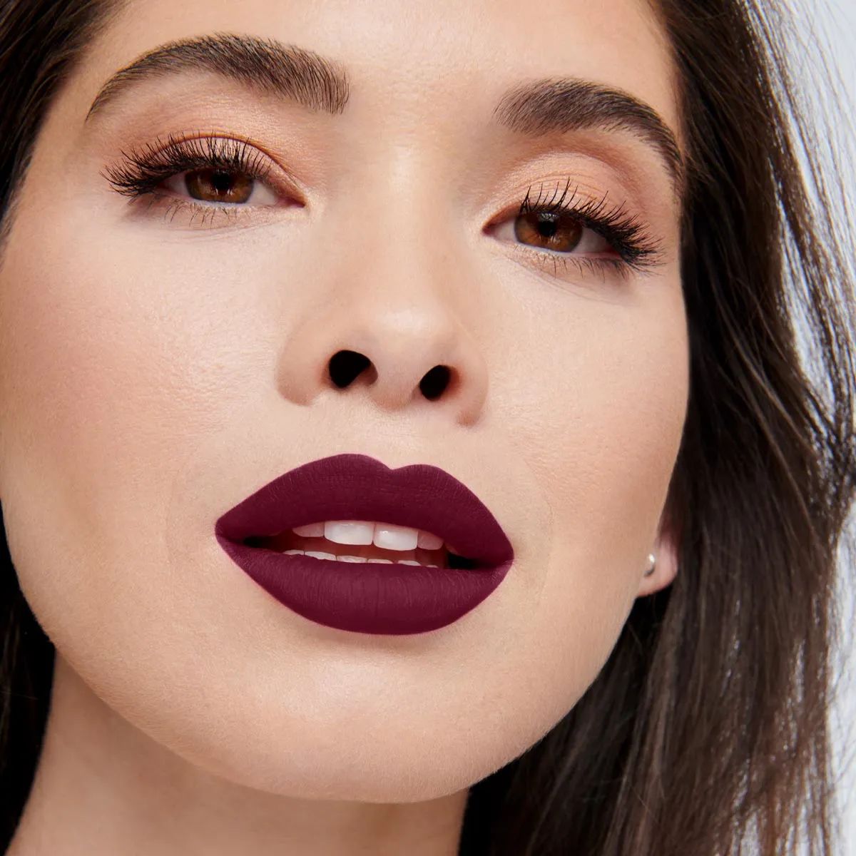 ESIKA - Labial Mate Vino Audaz Color Addiction 4 g Esika