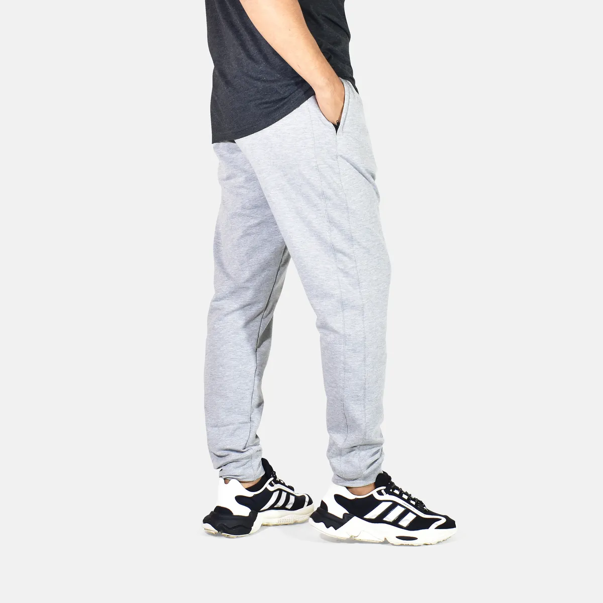 YONISTERS CLOTHING - Jogger Plomo Claro  Básico de Algodón Yonisters Clothing