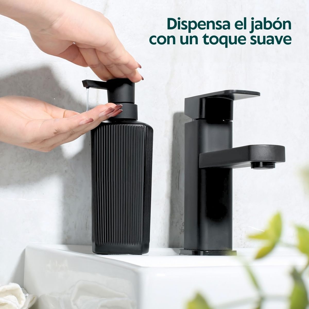 HOGARMAS - Botella Dispensadora BLACK 230 ml Jabón Crema