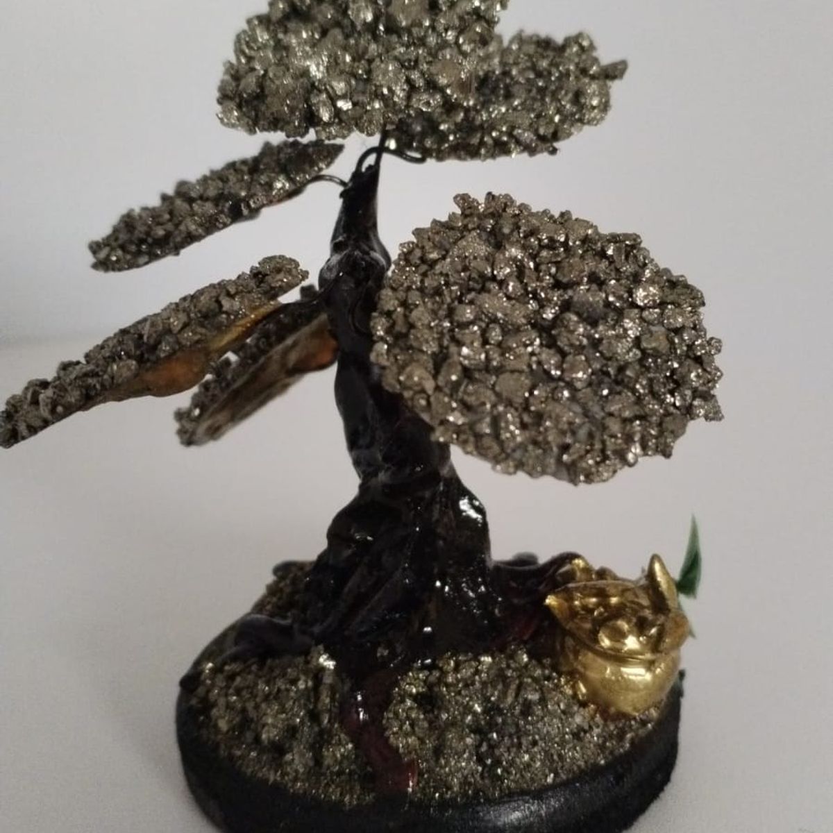 GENERICO - ARBOLITO  DE LA FORTUNA  BONSAI MEDIANO CON PIRITA