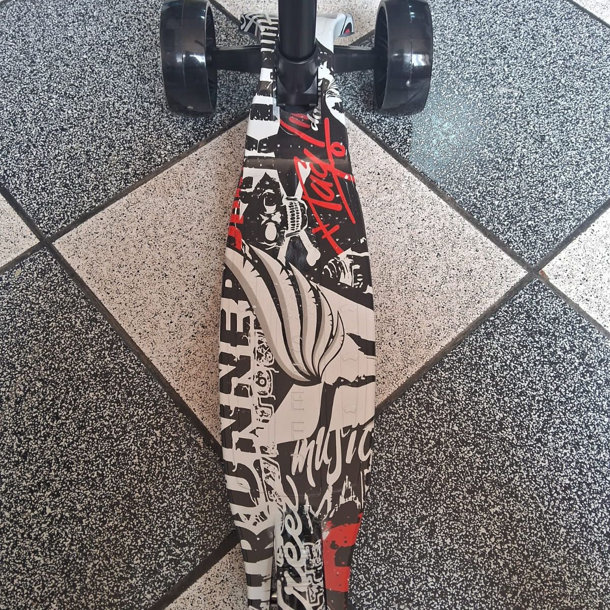 GENERICO - SCOOTER PLEGABLE PARA NIÑOS Y NIÑAS LUCES LED GRAFITI