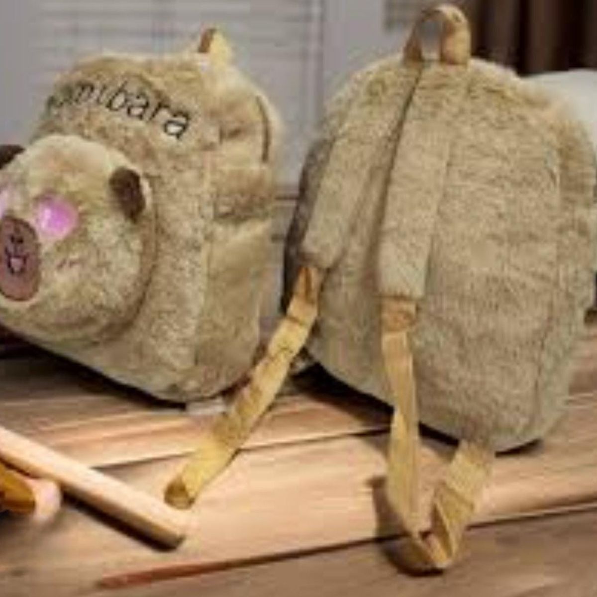 GENERICO - MOCHILA CAPIBARA PELUCHE AFELPADO MARRÓN