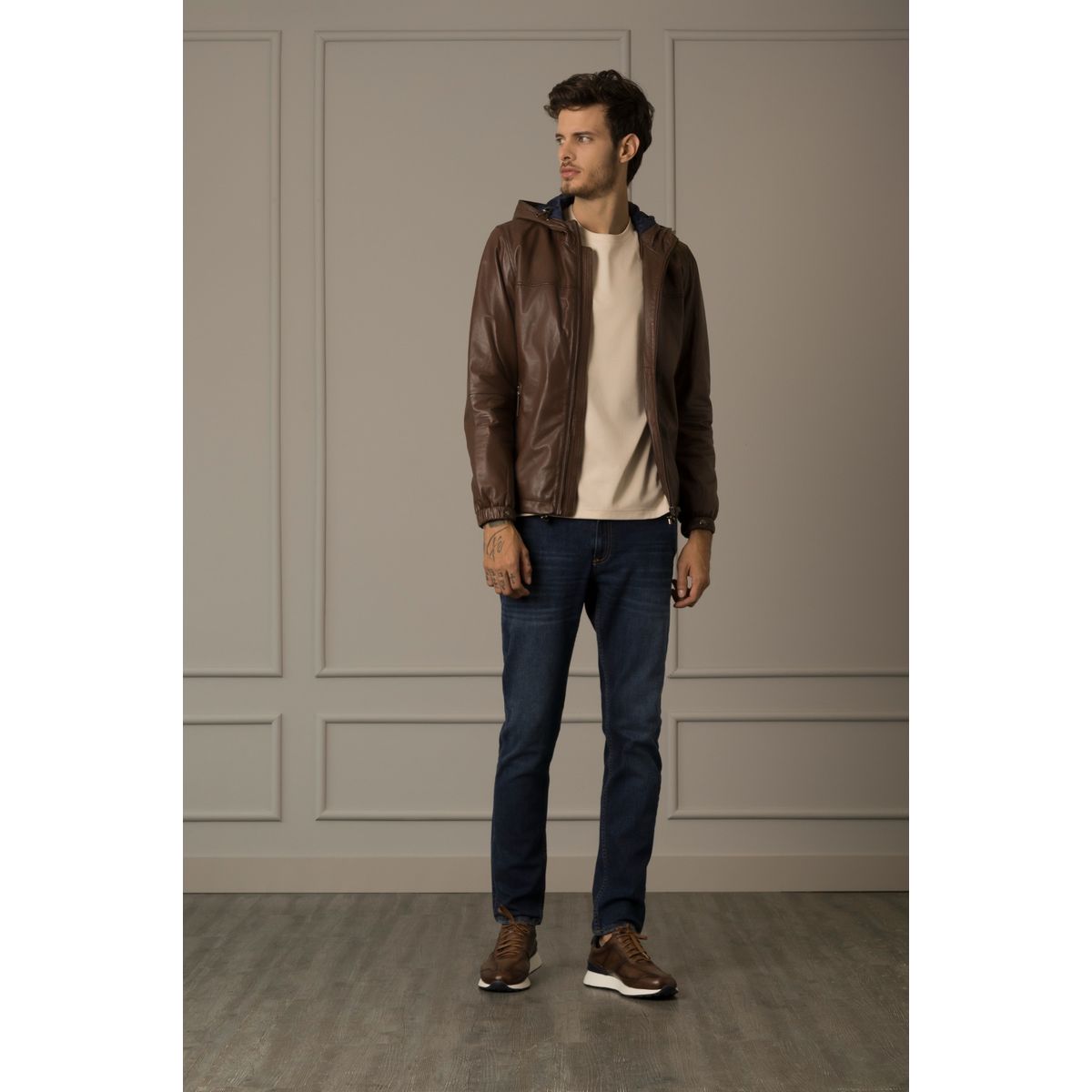 VELEZ - Vélez Casaca Sporty Humanista Cuero Hombre Capucha Fija Café