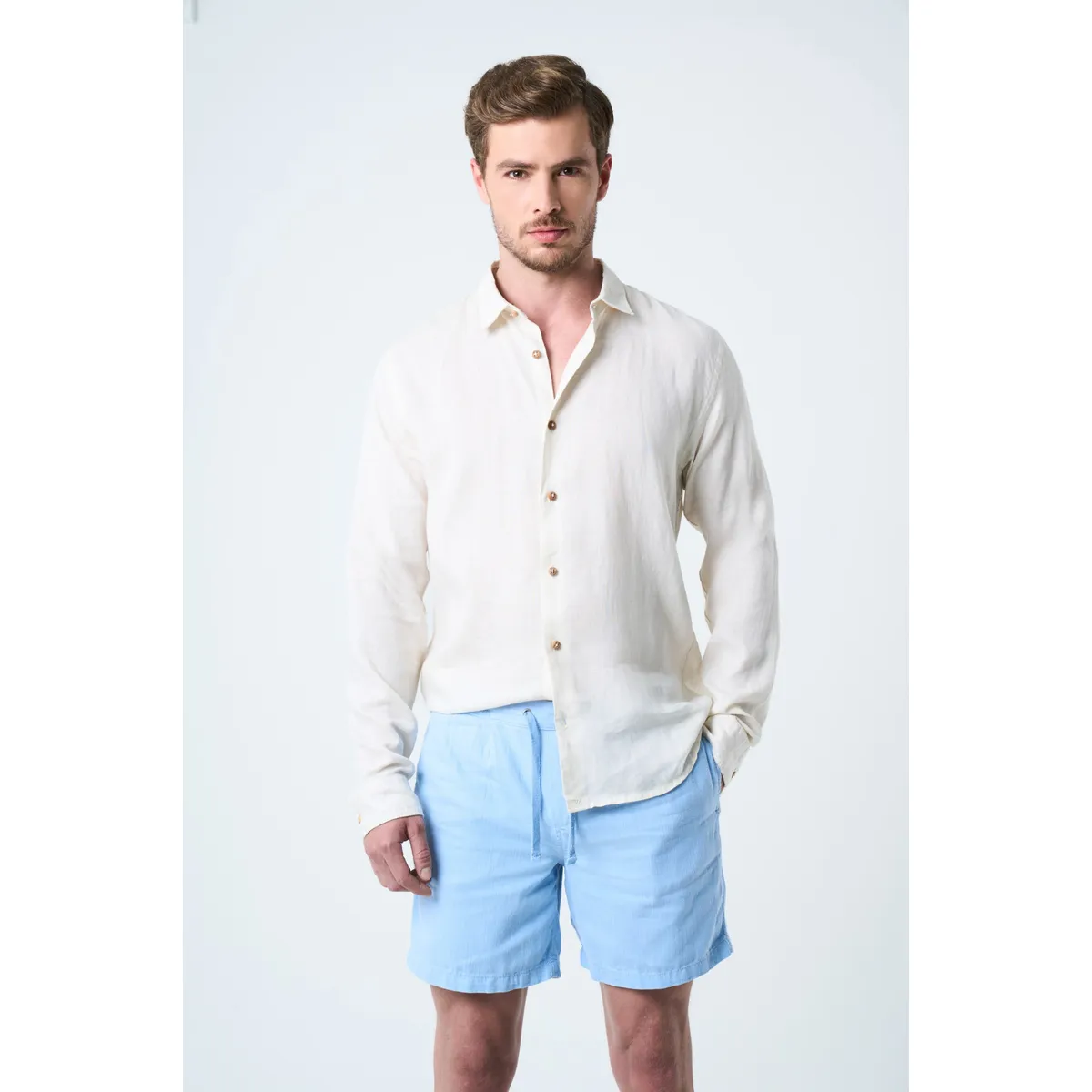 VELEZ - Vélez Bermuda Marfil Lino Hombre Silueta Amplia Azul Claro
