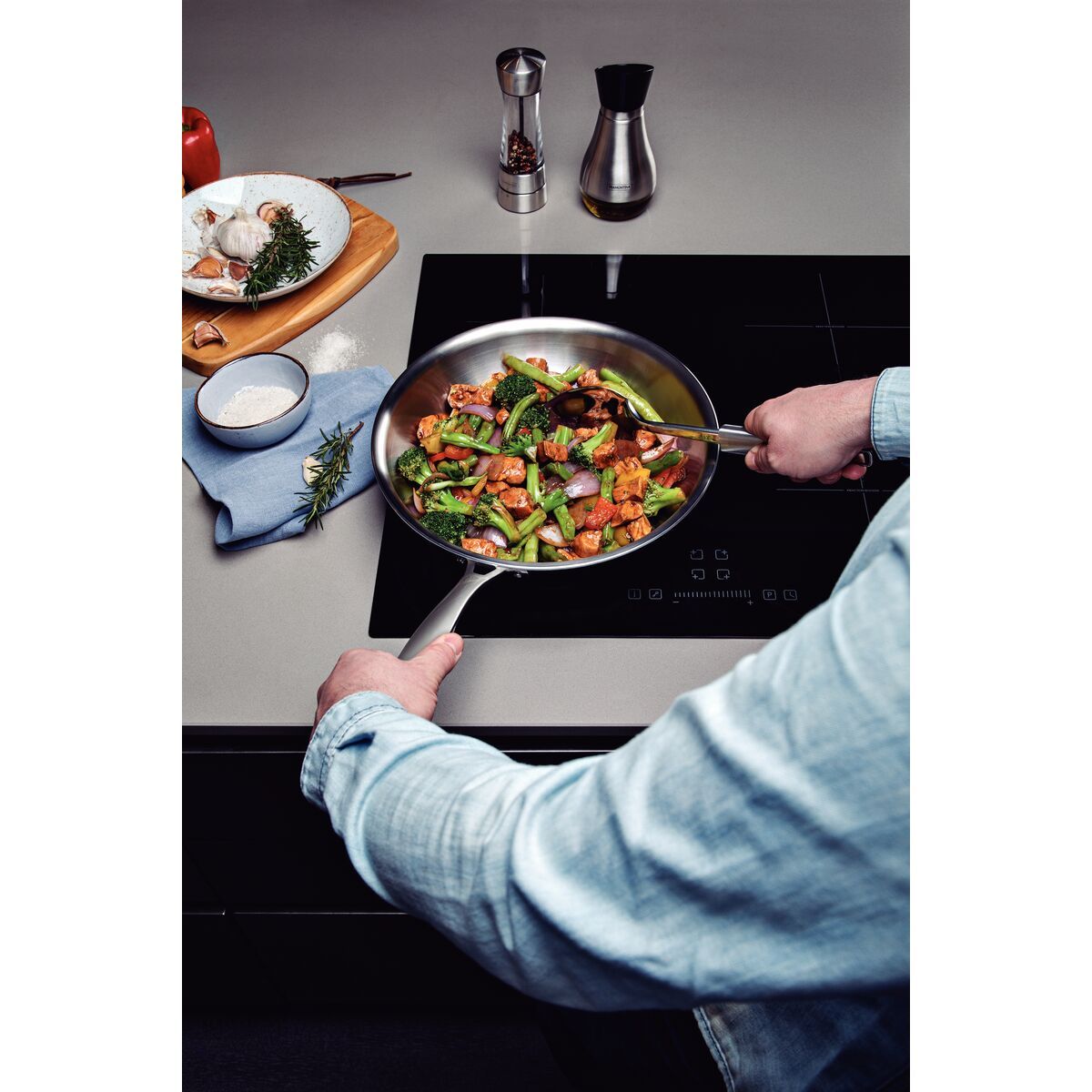 TRAMONTINA - Sarten wok Tramontina de acero inoxidable de 28 Cm y 3,4 Lt