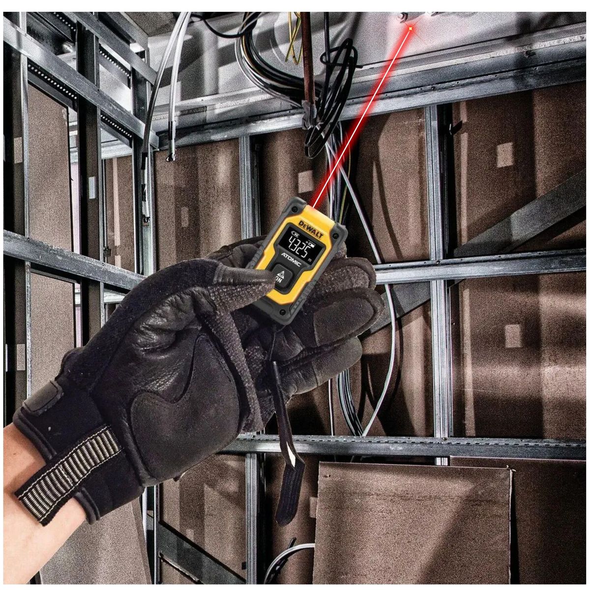 DEWALT - Medidor de Distancia Laser 16 Metros  ATOMIC DW055PL Dewalt
