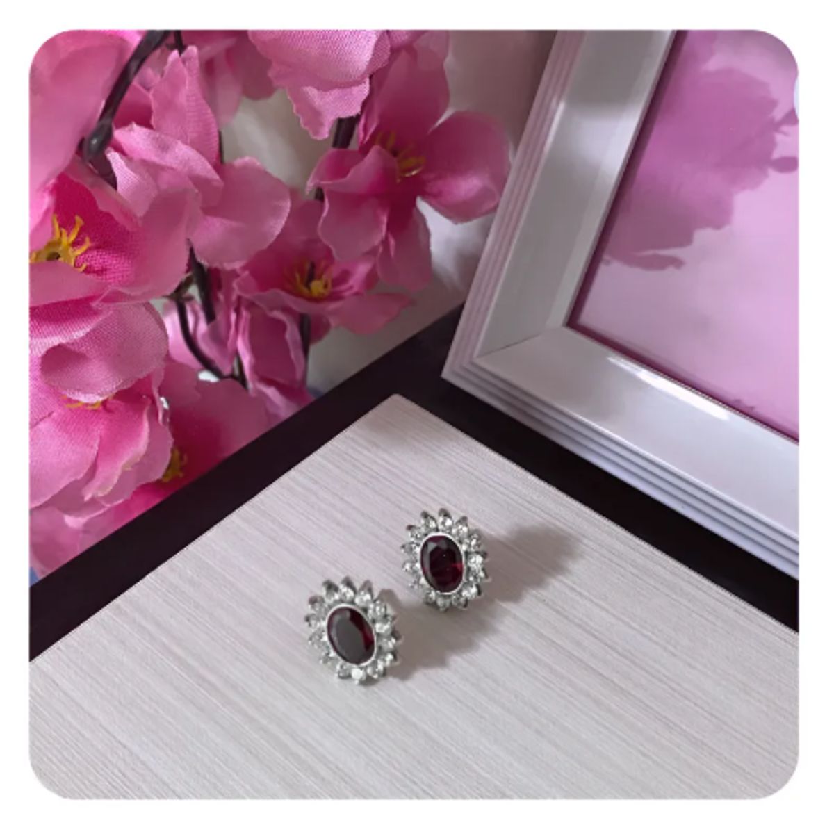 GENERICO - Aretes Mujer Ovalado Circonita Color Rubí Regalo Novia Mamá Plata 950