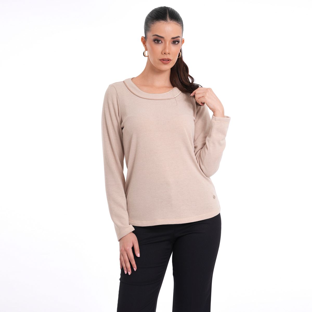 MAE ALCOTT - POLO AIMARA  MAE ALCOTT