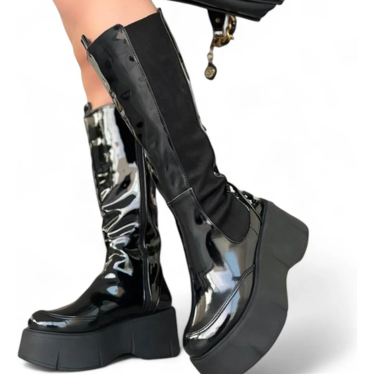 GENERICO - Bota Mujer Sofistic Charol Plataforma 7 Cm 2086L-75 Color Negro