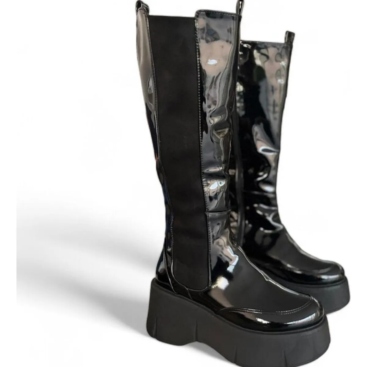 GENERICO - Bota Mujer Sofistic Charol Plataforma 7 Cm 2086L-75 Color Negro