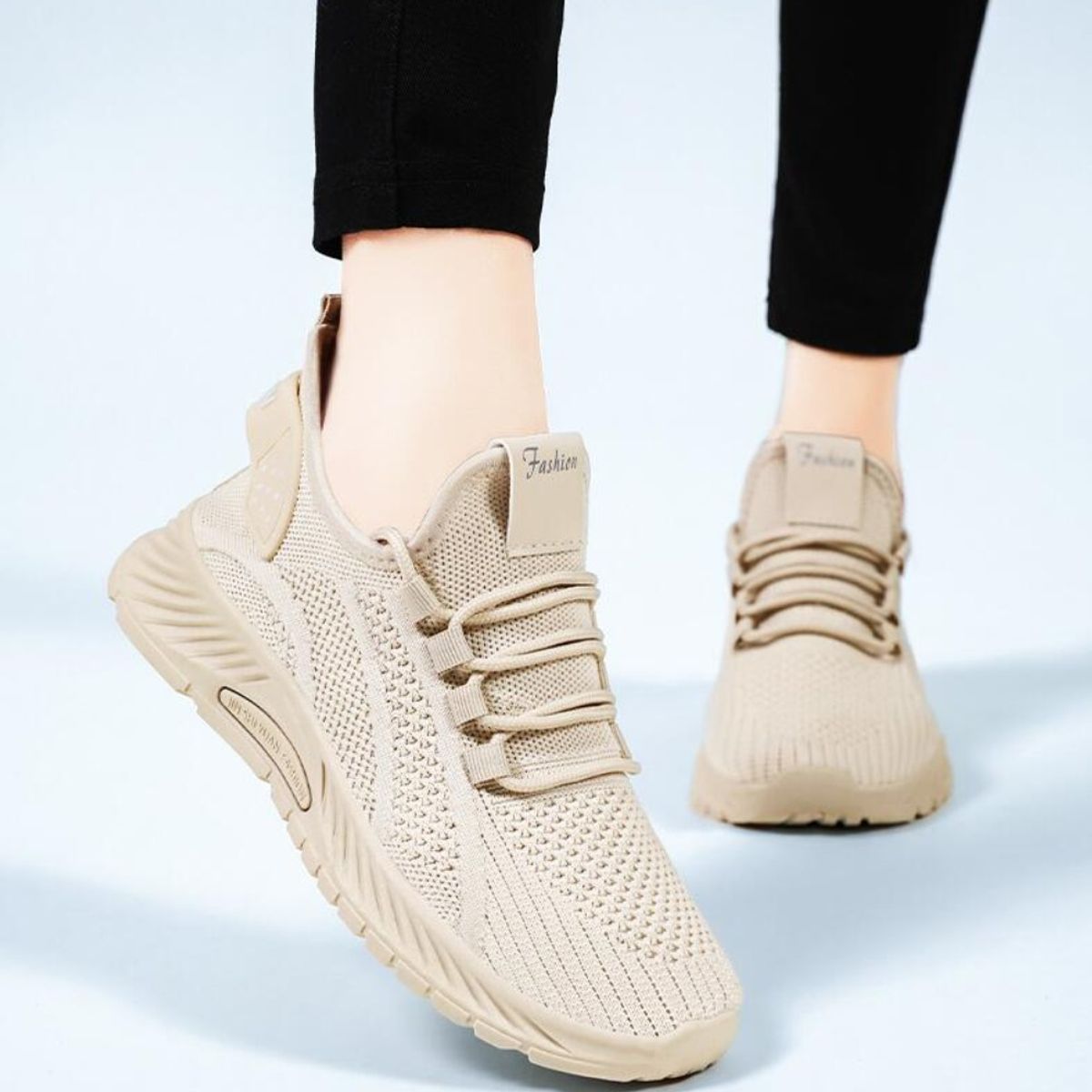 SINOCAMCO - ZAPATILLAS UNISEX G2806 COLOR BEIGE