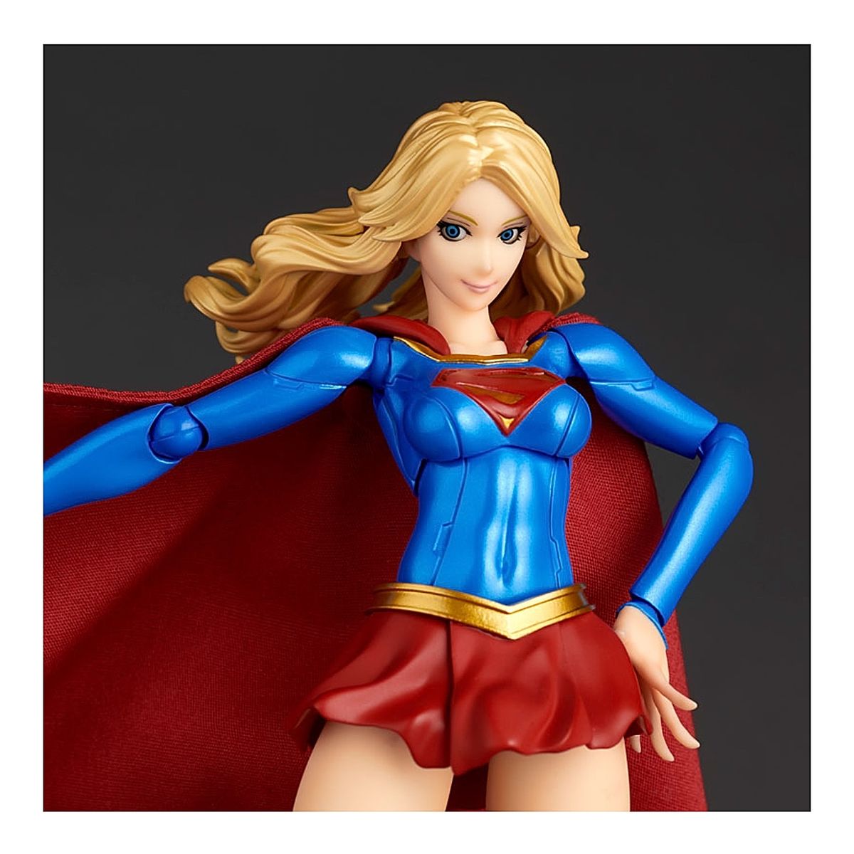 DC COMICS - DC Comics Amazing Yamaguchi Revoltech Supergirl