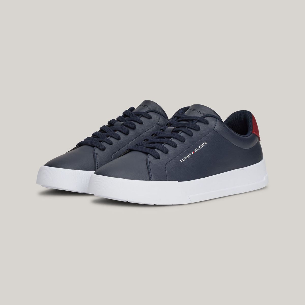 TOMMY HILFIGER - ZAPATILLAS TH COURT LEATHER GRAIN ESS TH