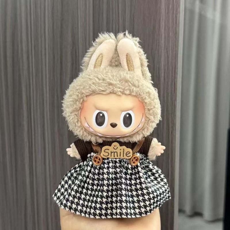 DISEÑO ORIGINAL - Ropa para Labubu Vestido Cuadros Blanco y Negro Smile