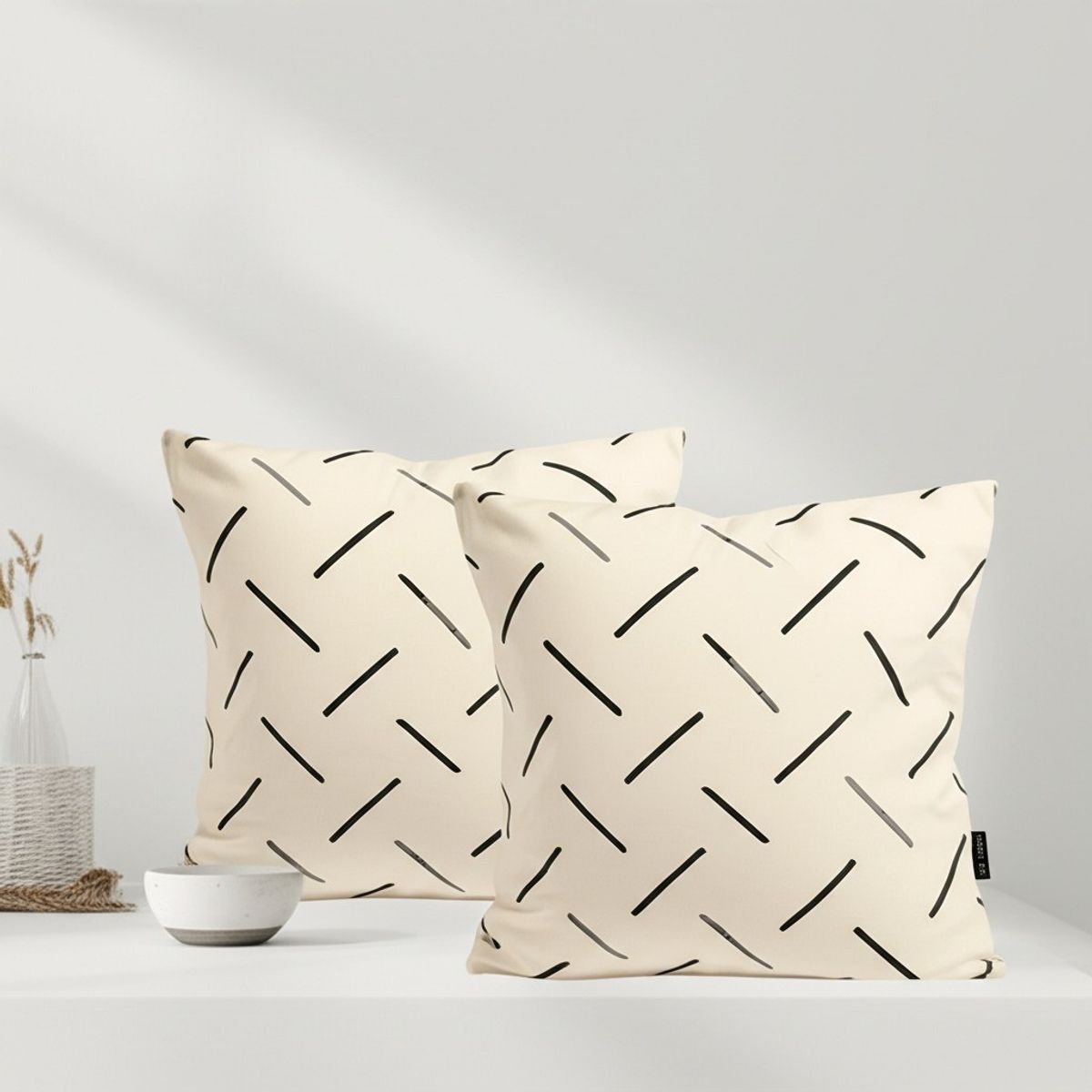 GENERICO - PACK COJINES BEIGE MINIMALISTA RAYAS NEGRAS  40X40 CM