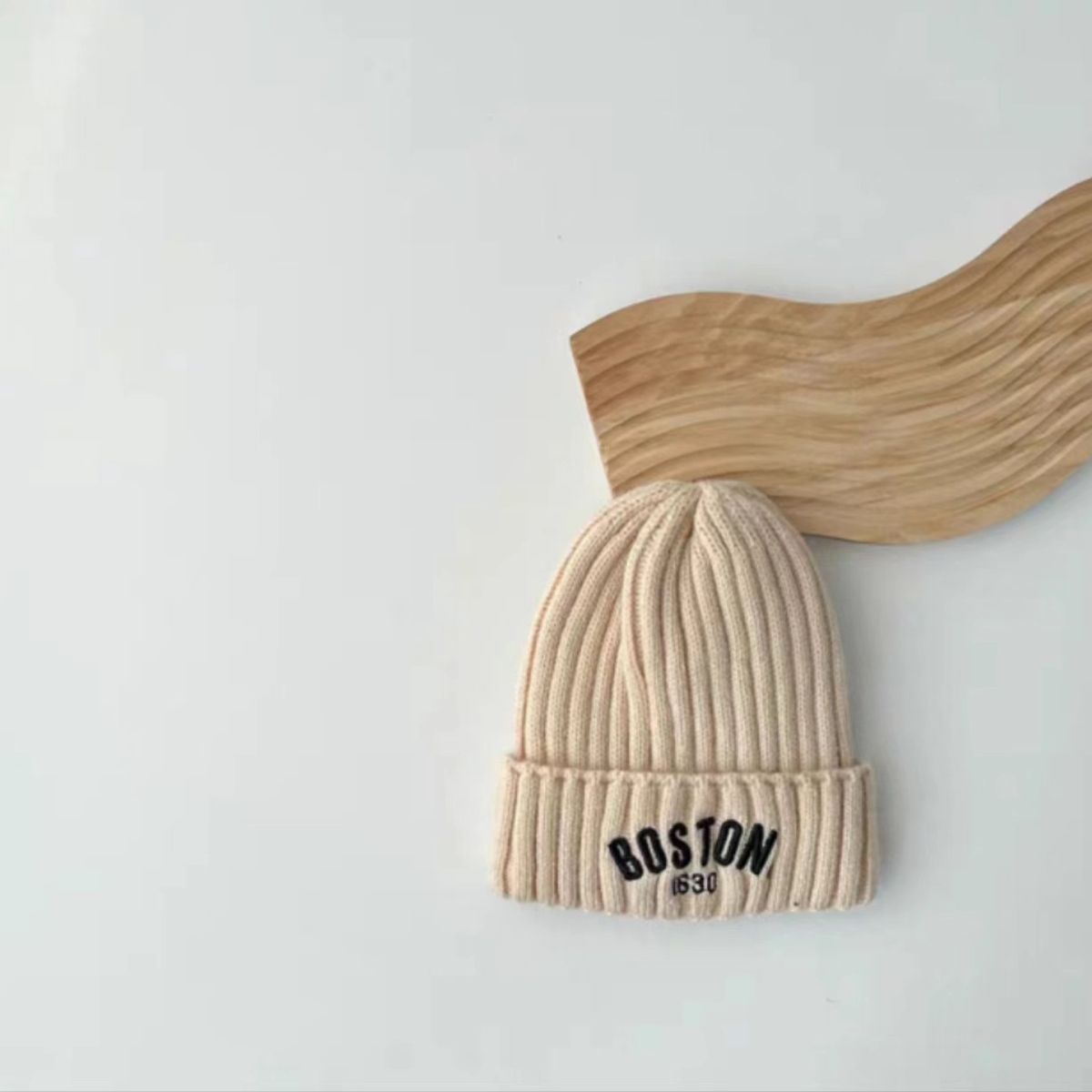 KAST PE - Beanie Boston para niños (9-24 meses)  - Ivory