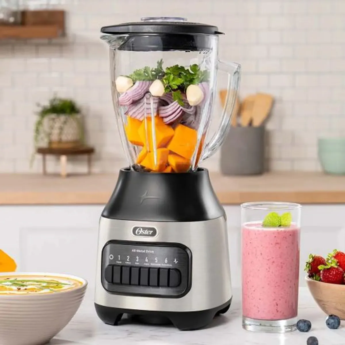 OSTER - Licuadora Oster® con vaso de vidrio y 6 velocidades más pulso BLSTPEG NPB