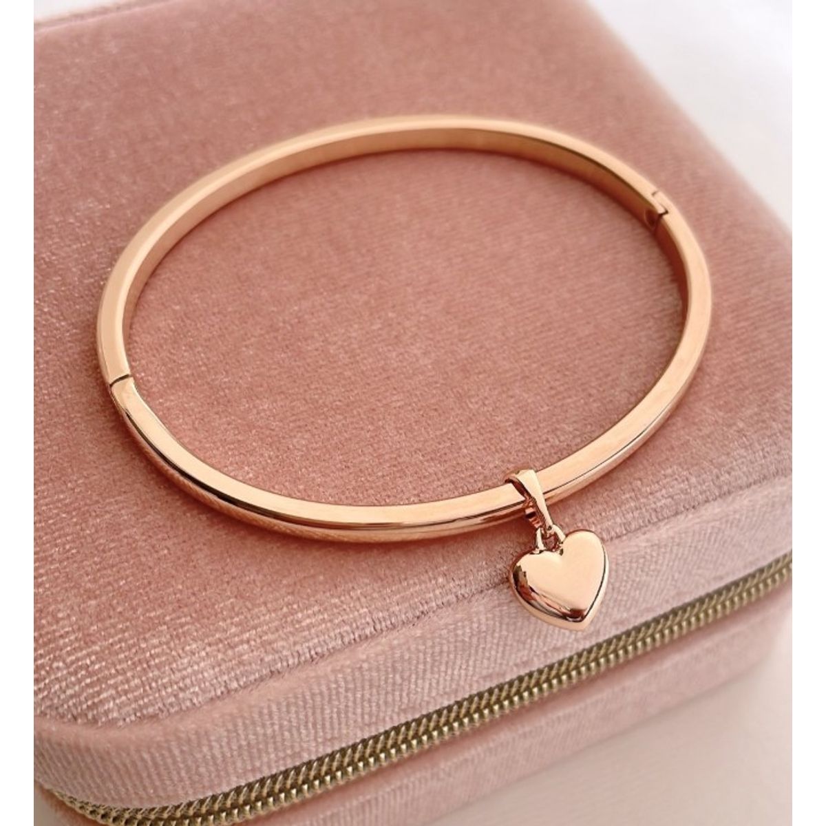 GENERICO - PULSERA CON DIJE CORAZON