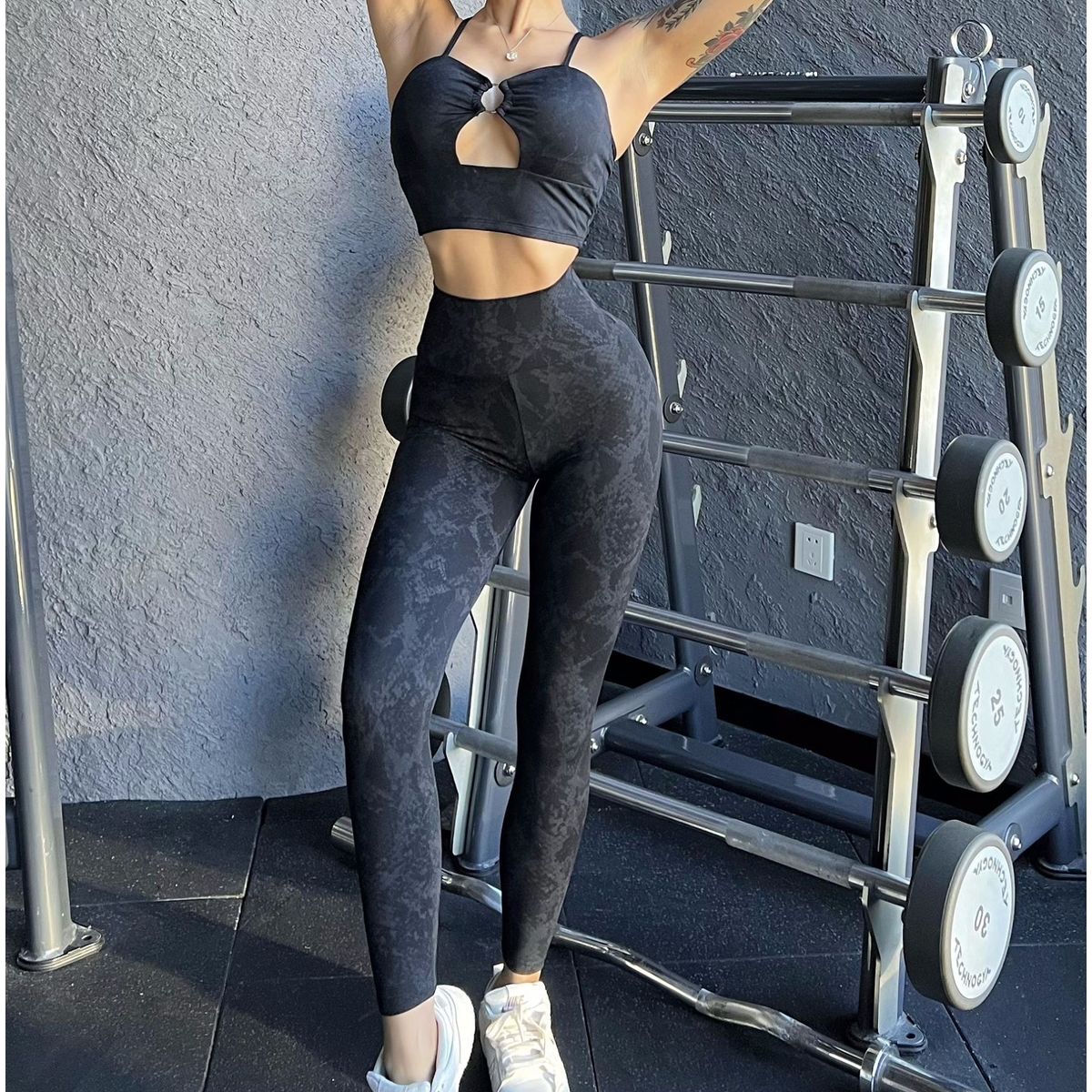 GENERICO - SET DE YOGA NEGRO PRINT CON TOP